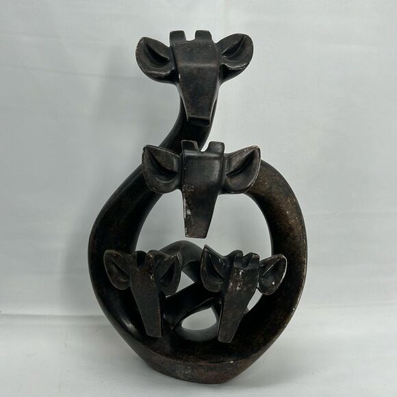Abstract Giraffe Family of Four Statue - Picture 1 of 8